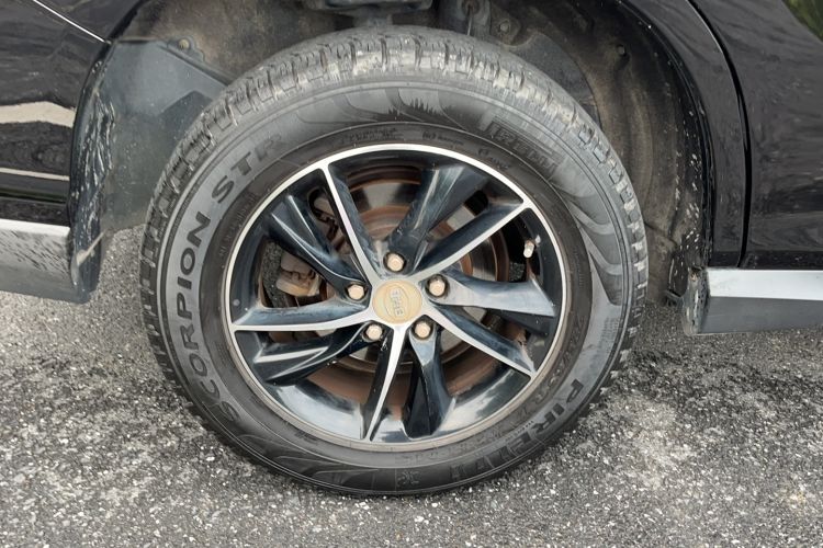 Used BYD S7 2015 1.5T Manual Luxury Model Right Rear Wheel Hub