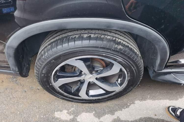 Used BYD S7 2015 2.0T Upgraded Automatic Luxury Version Right Rear Wheel Hub
