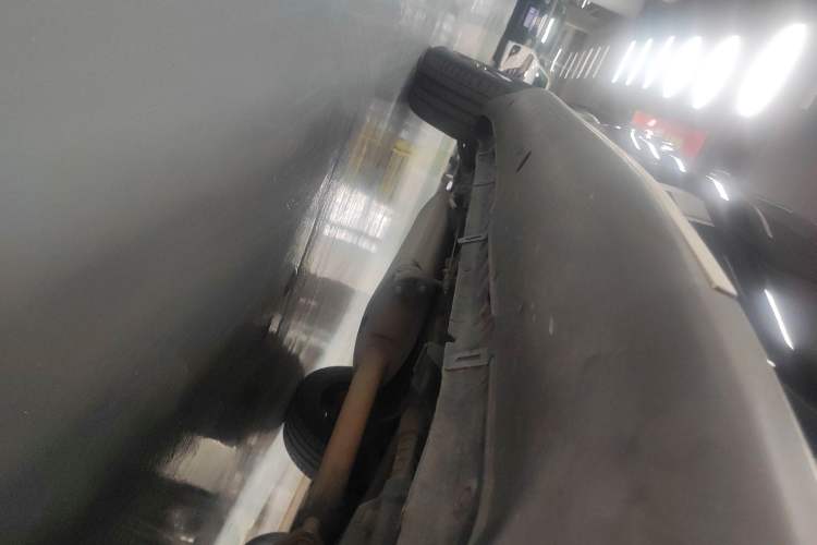 Used BYD S7 2015 2.0T Automatic Prestige Model Right Side Sill
