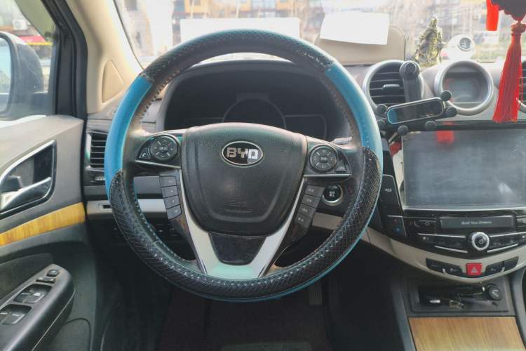 Used BYD S7 2015 1.5T Upgraded Manual Luxury Model Steering Wheel