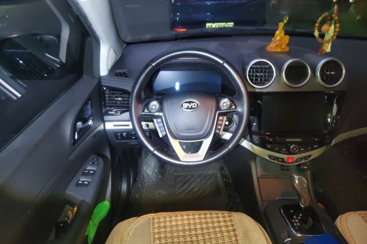 Used BYD S7 2015 2.0T Automatic Prestige Model Steering Wheel