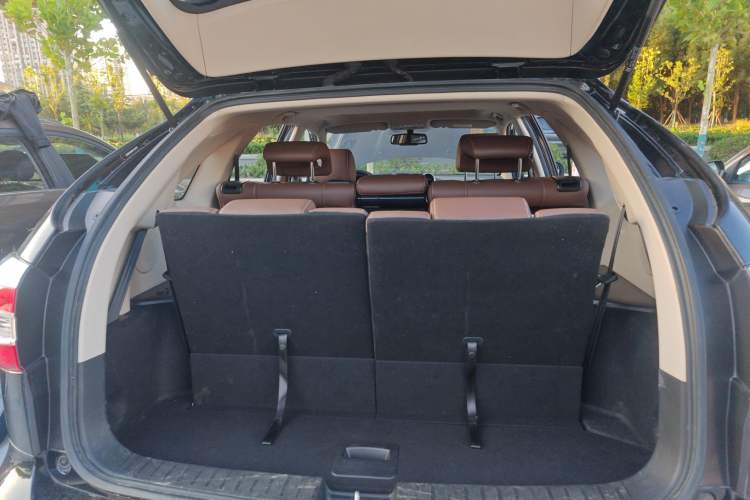 Used BYD S7 2015 2.0T Upgraded Automatic Luxury Version Trunk