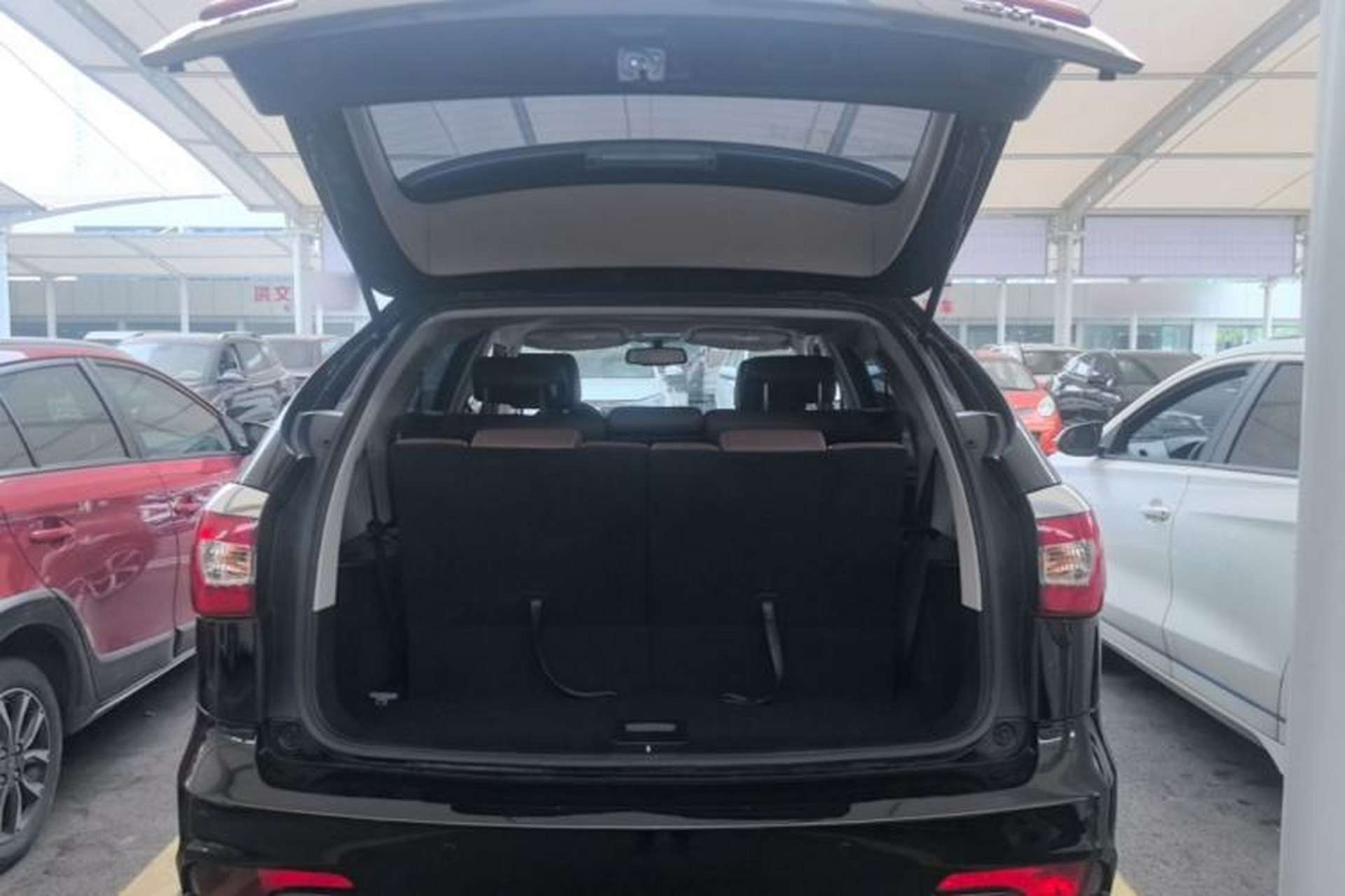 Used BYD S7 2015 2.0T Upgraded Automatic Luxury Version Trunk