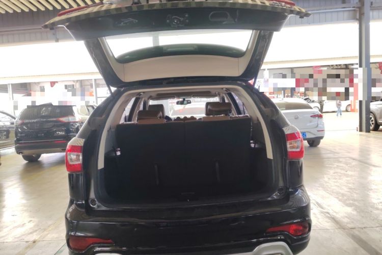 Used BYD S7 2015 2.0T Upgraded Automatic Luxury Version Trunk