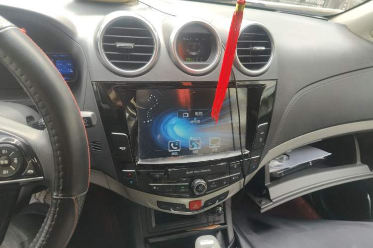 Used BYD S7 2015 2.0T Upgraded Automatic Luxury Version Audio And AC Panel