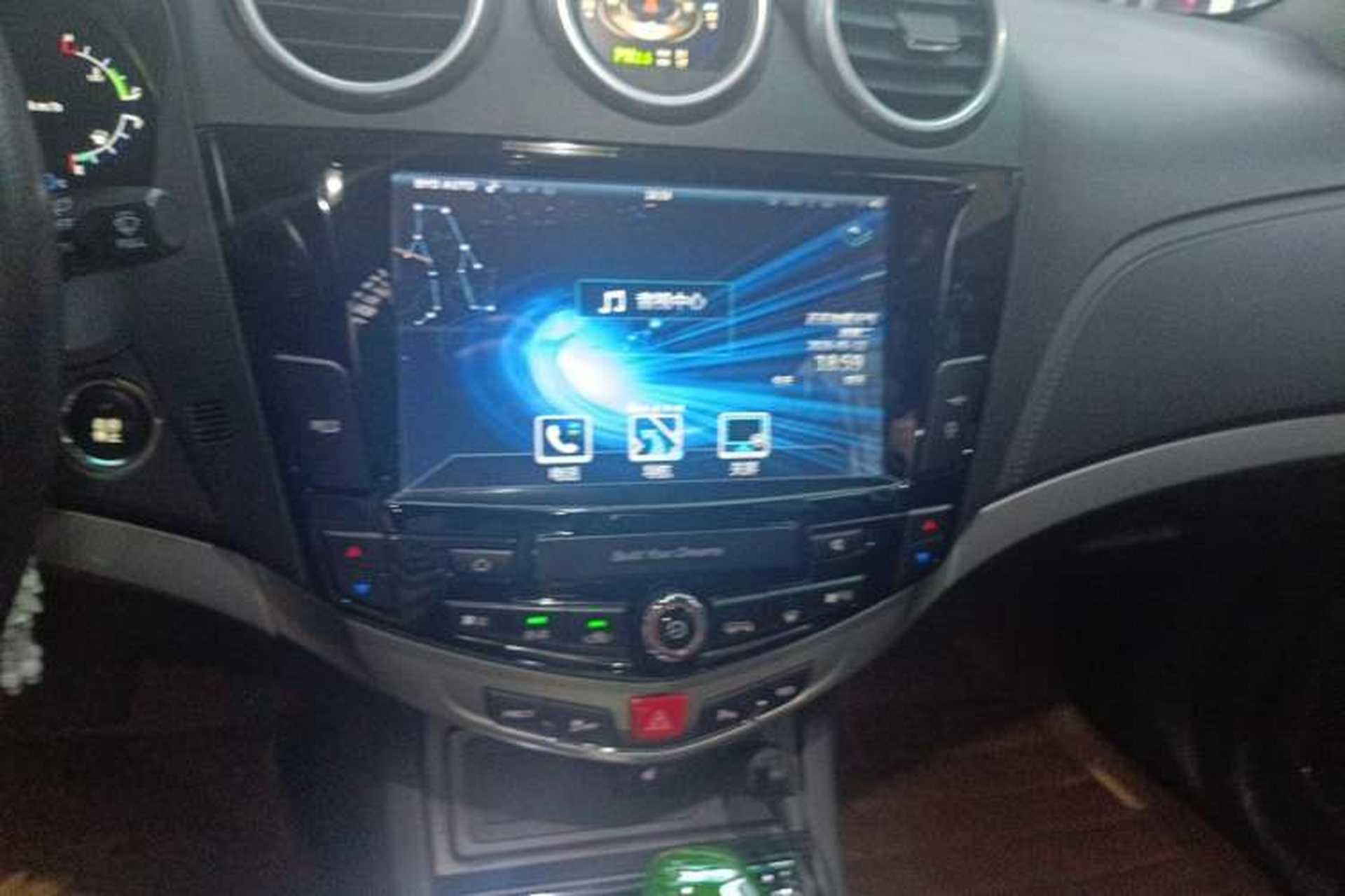 Used BYD S7 2015 2.0T Automatic Flagship Edition Audio And AC Panel