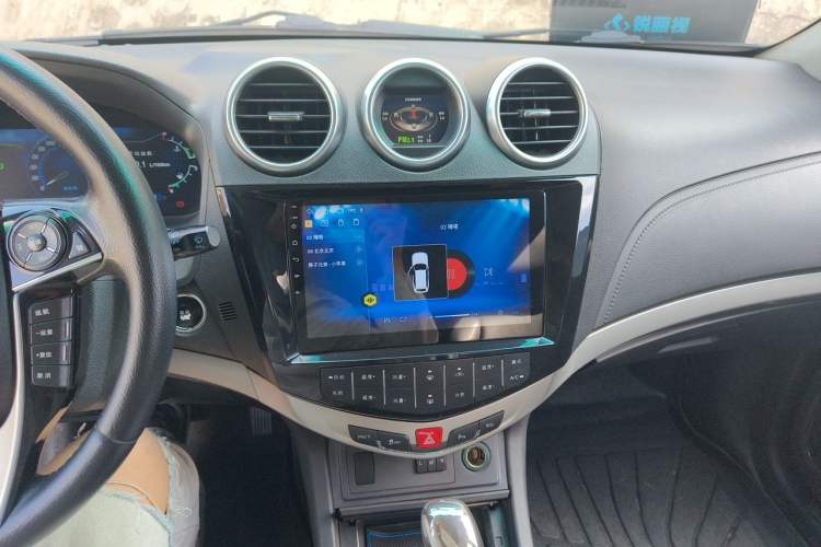 Used BYD S7 2015 2.0T Automatic Flagship Edition Audio And AC Panel