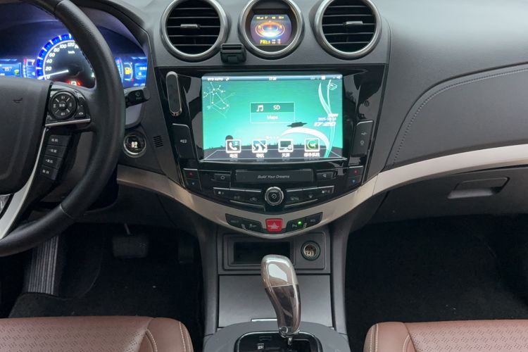 Used BYD S7 2015 2.0T Upgraded Automatic Luxury Version Audio And AC Panel
