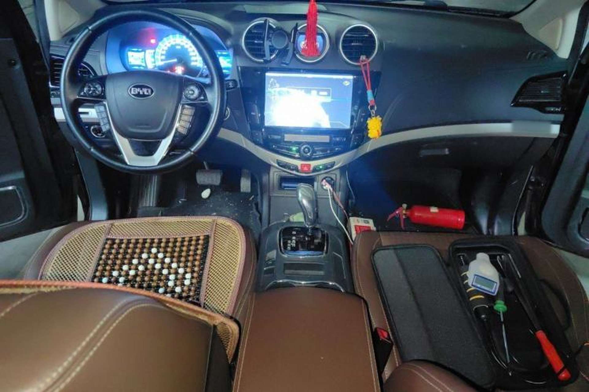 Used BYD S7 2015 2.0T Upgraded Automatic Luxury Version Center Console