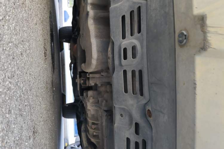 Used BYD S7 2015 2.0T Upgraded Automatic Luxury Version Chassis Front