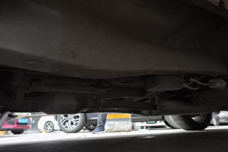 Used BYD S7 2015 2.0T Upgraded Automatic Flagship Version Chassis Front Left