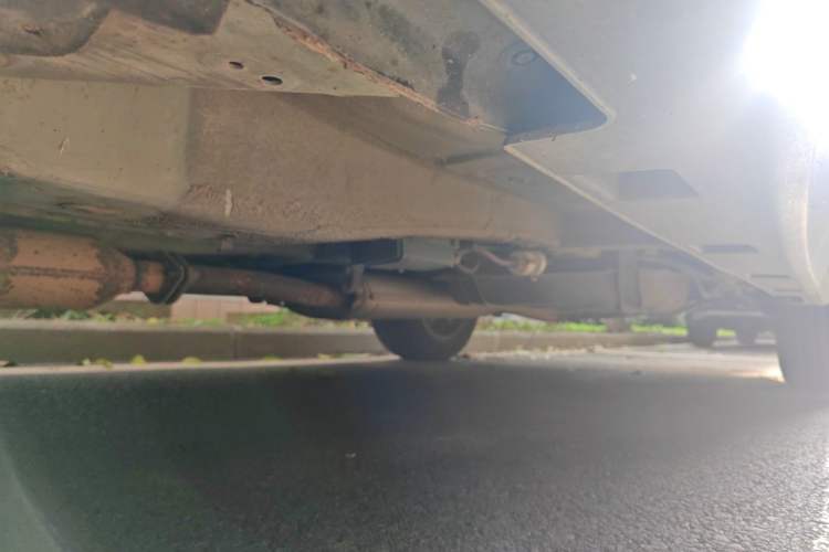 Used BYD S7 2015 2.0T Automatic Prestige Model Chassis Front Left