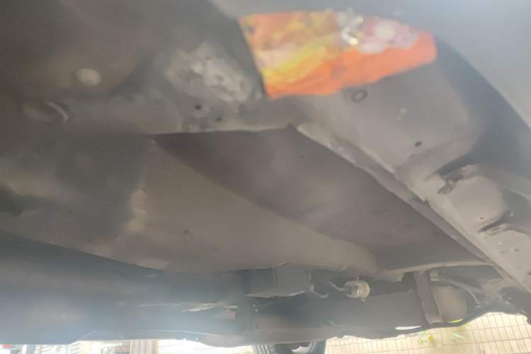 Used BYD S7 2015 2.0T Automatic Prestige Model Chassis Front Left