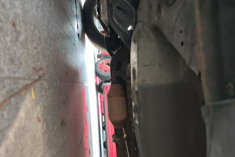 Used BYD S7 2015 2.0T Automatic Prestige Model Chassis Front Left