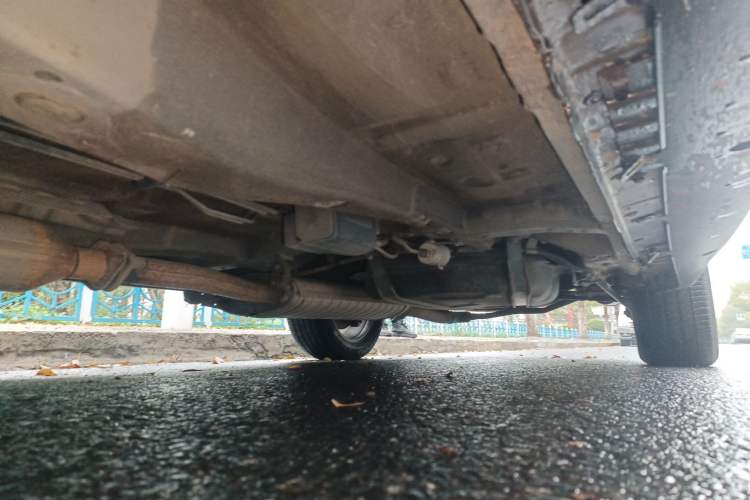Used BYD S7 2015 2.0T Upgraded Automatic Luxury Version Chassis Front Left