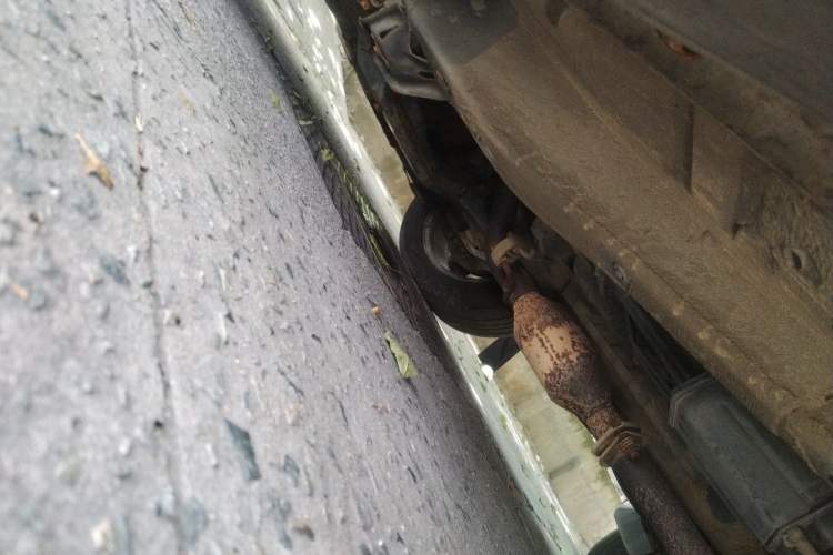 Used BYD S7 2015 2.0T Automatic Prestige Model Chassis Front Left