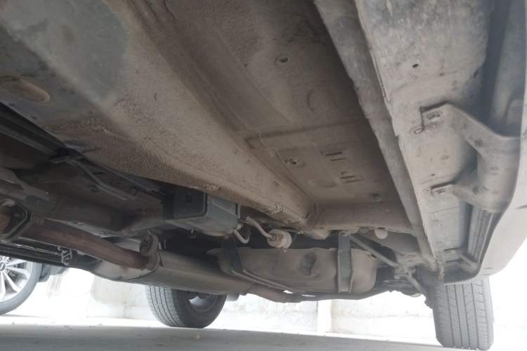 Used BYD S7 2015 2.0T Upgraded Automatic Flagship Version Chassis Front Left