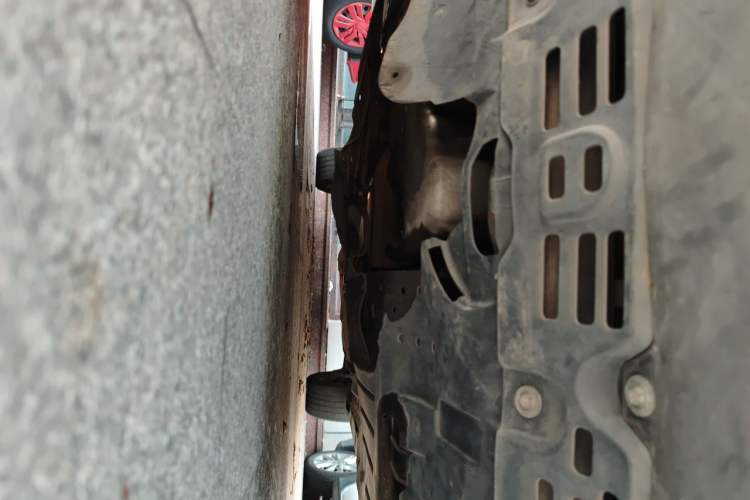 Used BYD S7 2015 2.0T Automatic Prestige Model Chassis Front