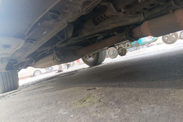 Used BYD S7 2015 2.0T Automatic Prestige Model Chassis Front Right