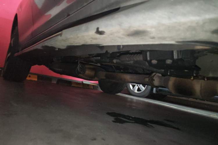 Used BYD S7 2015 2.0T Upgraded Automatic Flagship Version Chassis Front Right