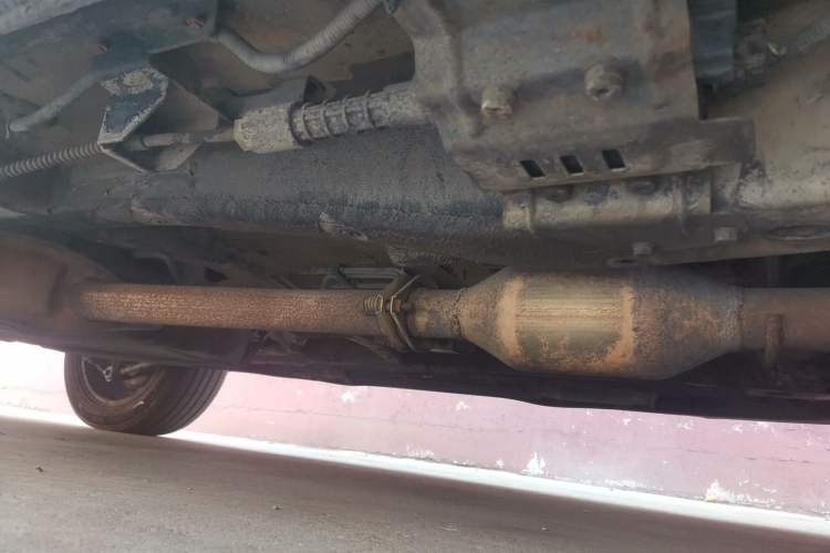 Used BYD S7 2015 2.0T Automatic Prestige Model Chassis Front Right