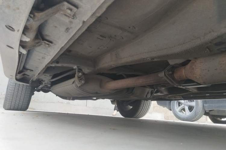 Used BYD S7 2015 2.0T Upgraded Automatic Flagship Version Chassis Front Right