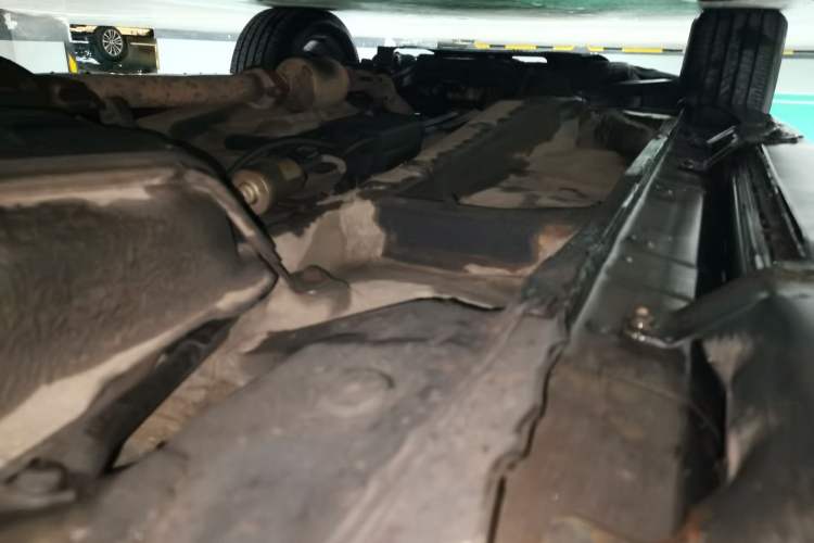 Used BYD S7 2015 2.0T Upgraded Automatic Luxury Version Chassis Rear Left