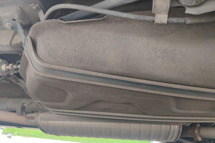 Used BYD S7 2015 2.0T Upgraded Automatic Luxury Version Chassis Rear Left