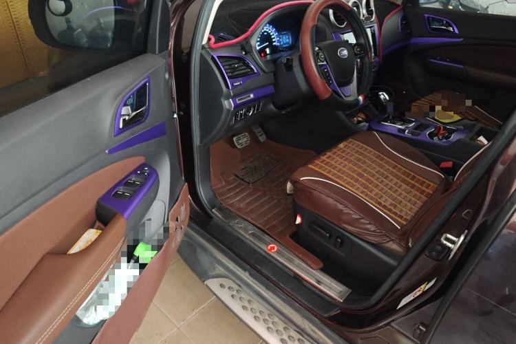 Used BYD S7 2015 2.0T Upgraded Automatic Luxury Version Driver Seat