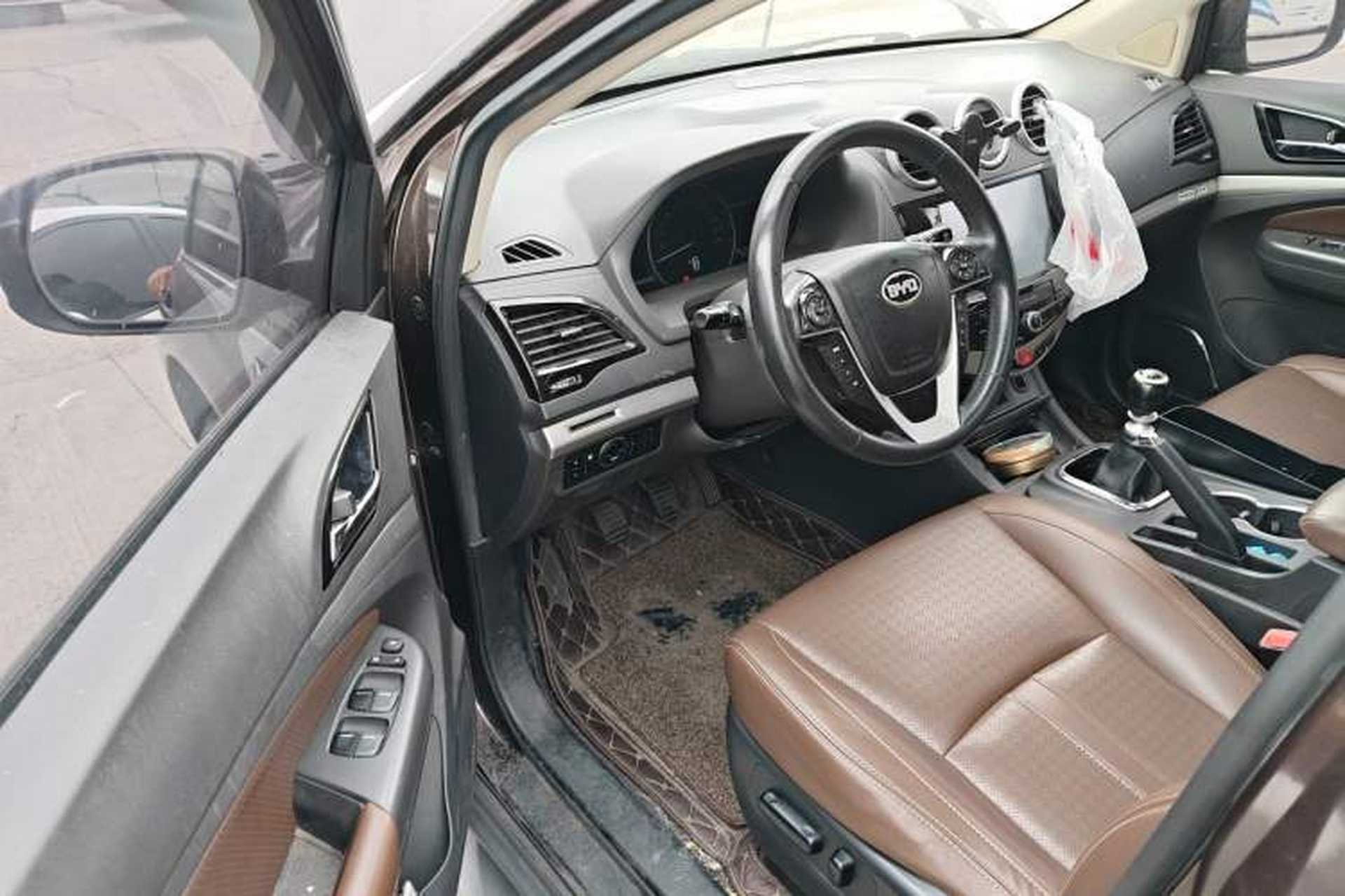 Used BYD S7 2015 1.5T Manual Luxury Model Driver Seat