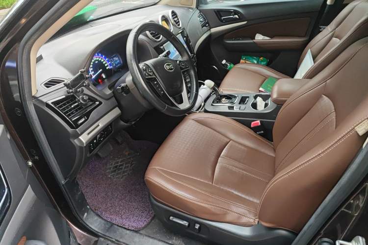 Used BYD S7 2015 2.0T Upgraded Automatic Luxury Version Driver Seat