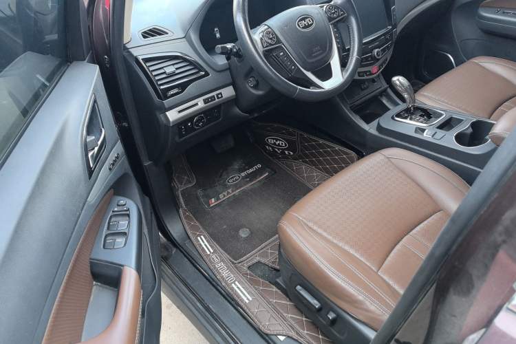 Used BYD S7 2015 2.0T Upgraded Automatic Flagship Version Driver Seat