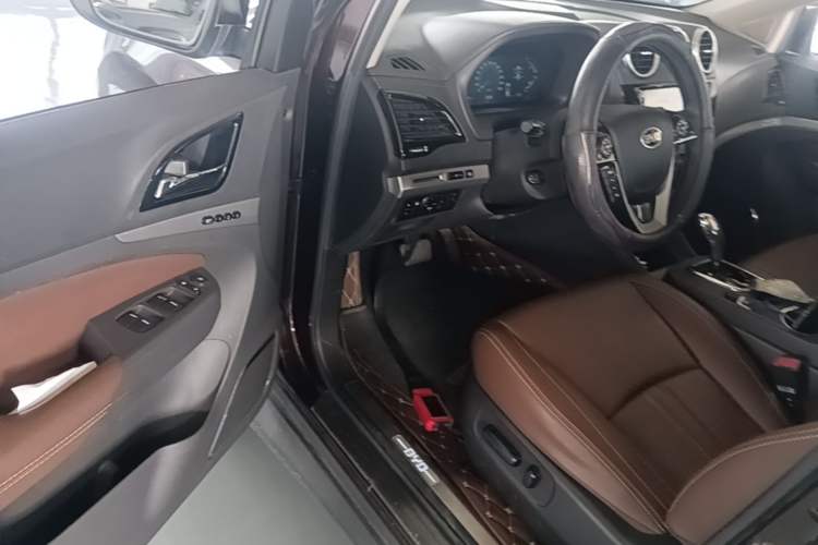 Used BYD S7 2015 2.0T Upgraded Automatic Flagship Version Driver Seat