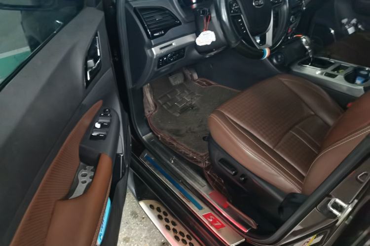 Used BYD S7 2015 2.0T Upgraded Automatic Luxury Version Driver Seat