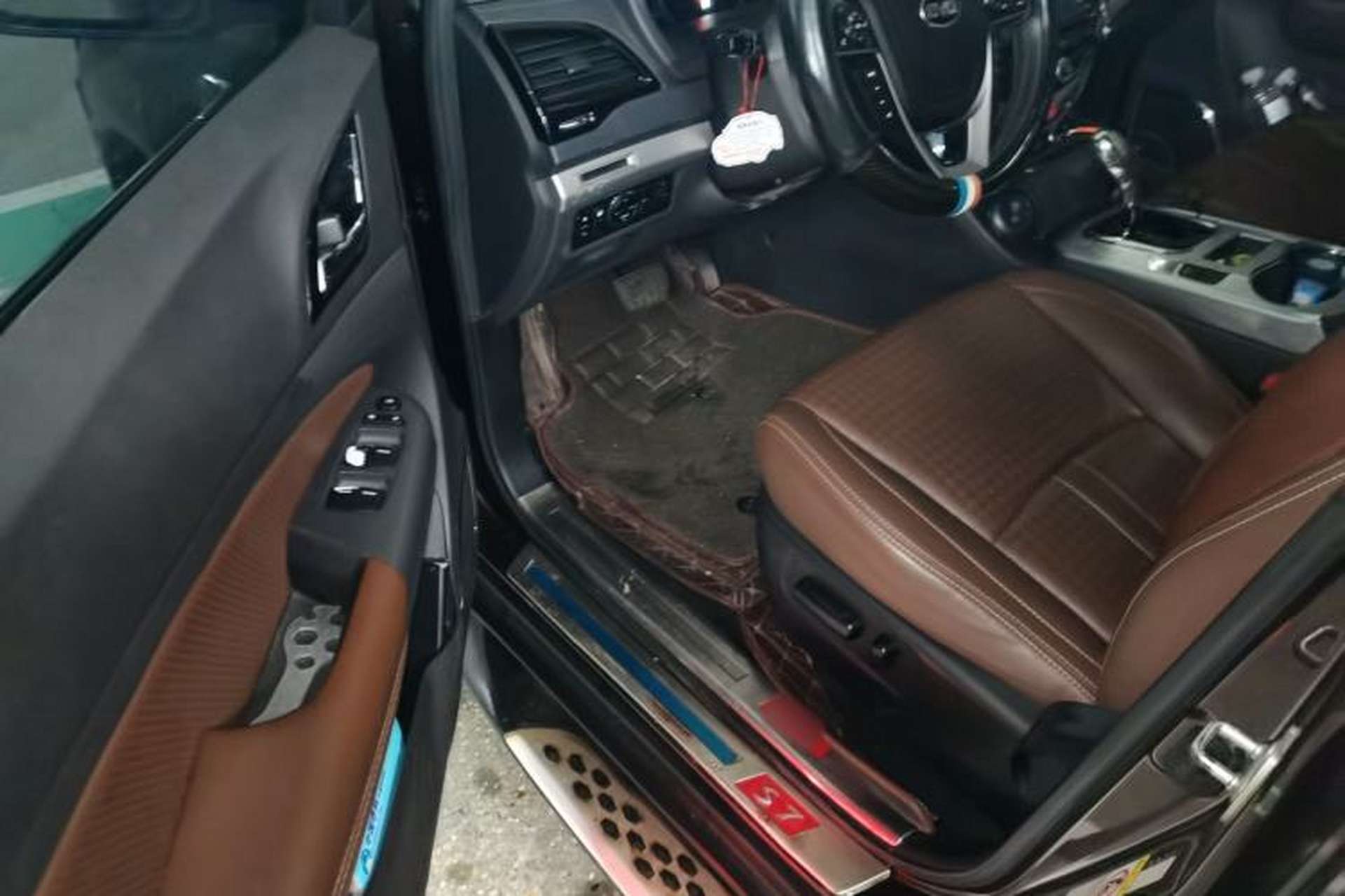 Used BYD S7 2015 2.0T Upgraded Automatic Luxury Version Driver Seat