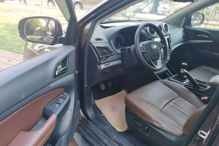 Used BYD S7 2015 1.5T Upgraded Manual Luxury Model Driver Seat