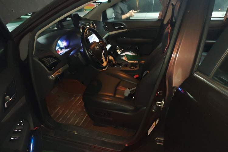 Used BYD S7 2015 2.0T Automatic Prestige Model Driver Seat
