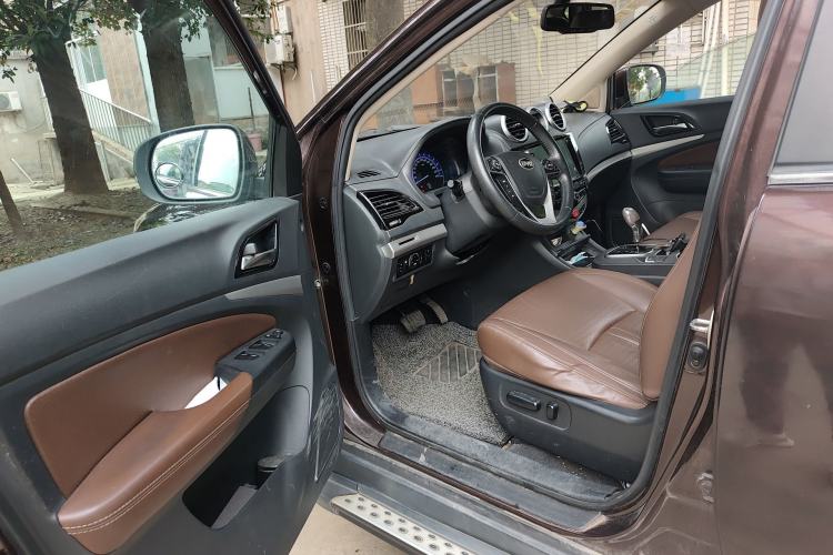 Used BYD S7 2015 2.0T Upgraded Automatic Luxury Version Driver Seat