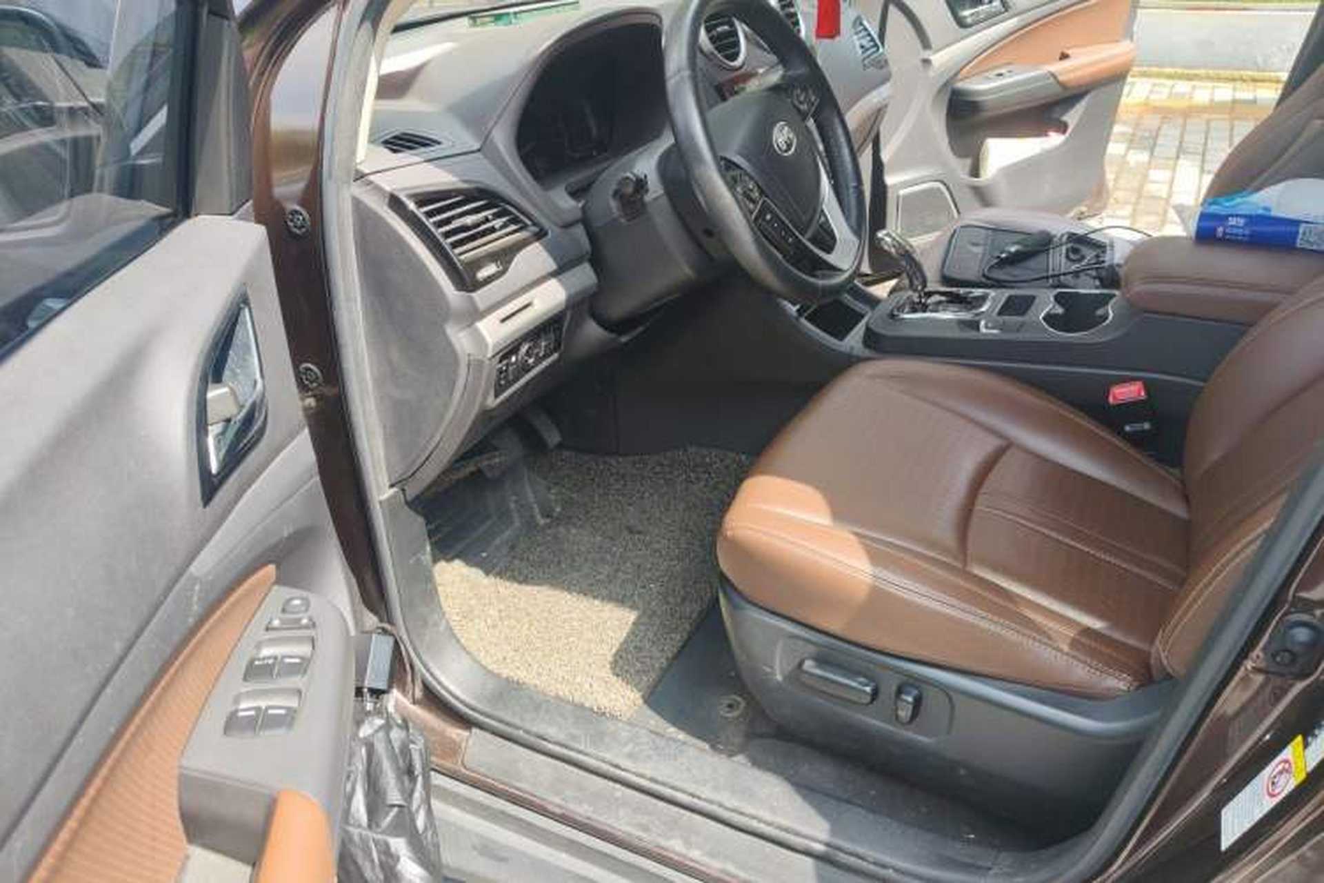 Used BYD S7 2015 2.0T Upgraded Automatic Luxury Version Driver Seat