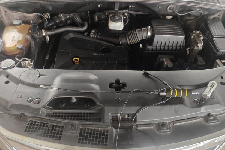 Used BYD S7 2015 2.0T Upgraded Automatic Luxury Version Engine Bay