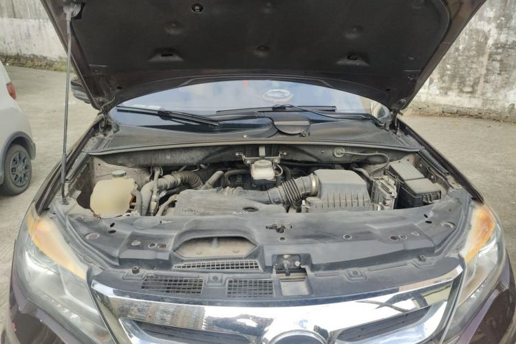 Used BYD S7 2015 2.0T Upgraded Automatic Luxury Version Engine Bay