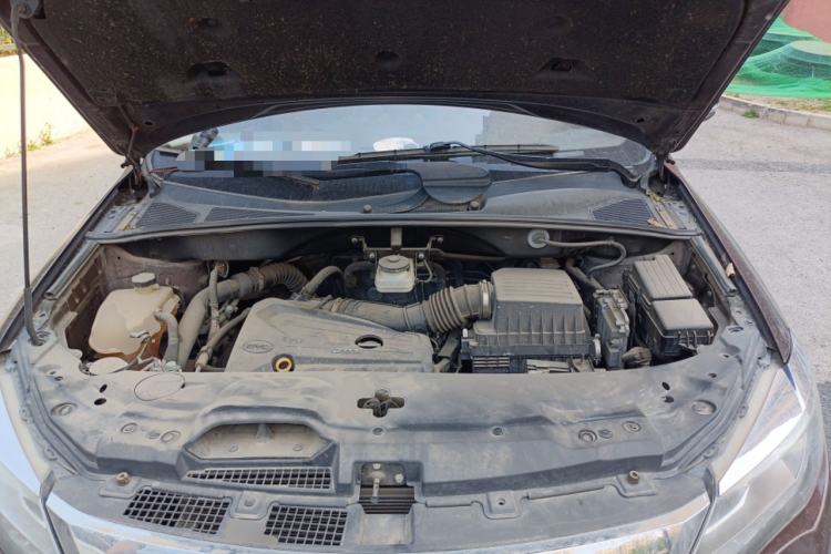 Used BYD S7 2015 2.0T Upgraded Automatic Luxury Version Engine Bay