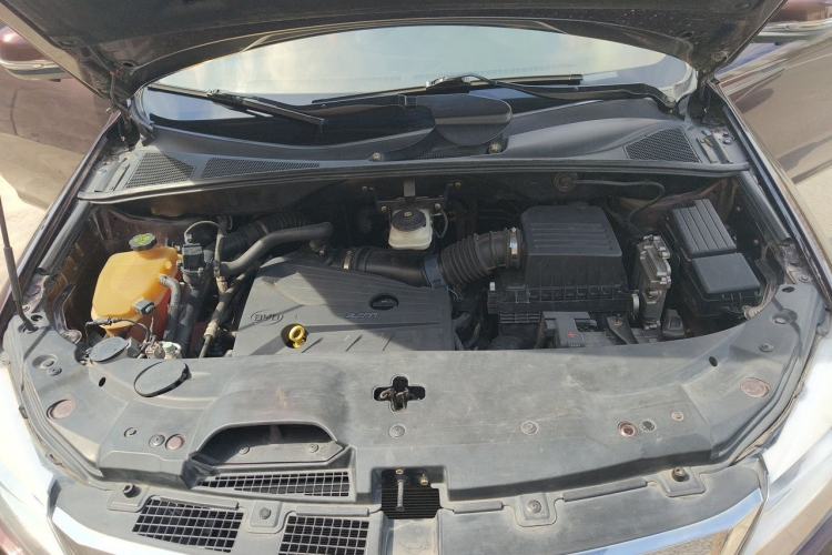 Used BYD S7 2015 2.0T Automatic Flagship Edition Engine Bay