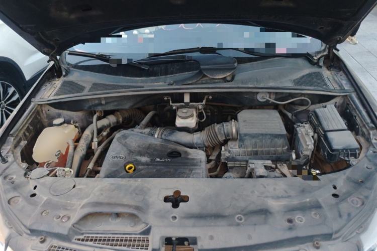 Used BYD S7 2015 2.0T Upgraded Automatic Luxury Version Engine Bay