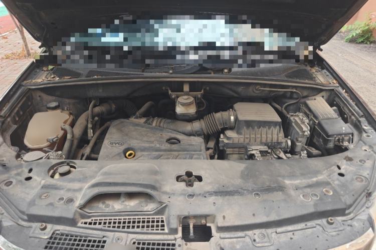 Used BYD S7 2015 2.0T Automatic Prestige Model Engine Bay