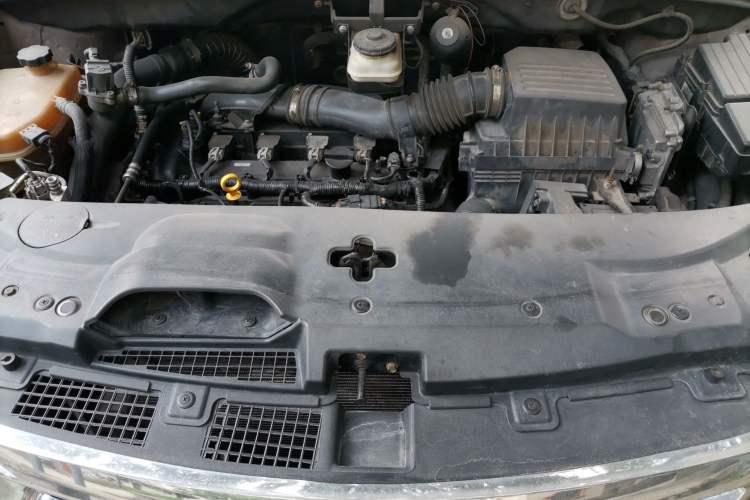 Used BYD S7 2015 2.0T Upgraded Automatic Flagship Version Engine Bay