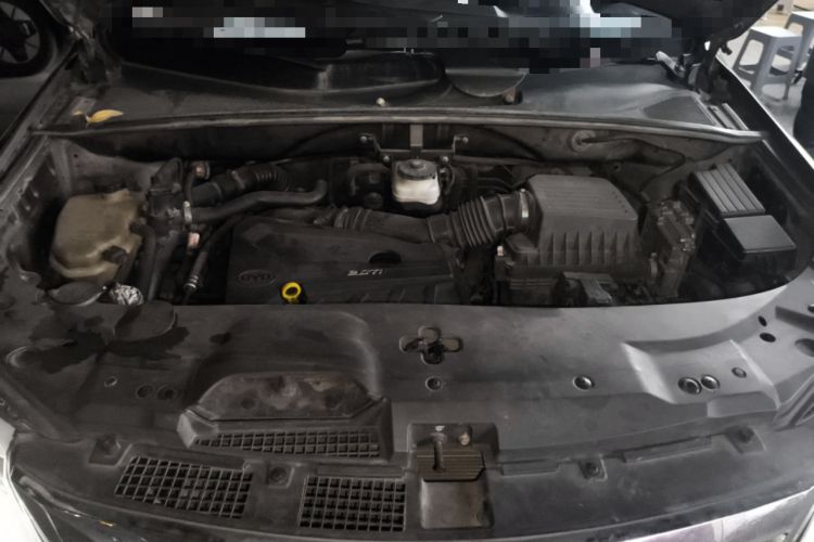 Used BYD S7 2015 2.0T Upgraded Automatic Luxury Version Engine Bay