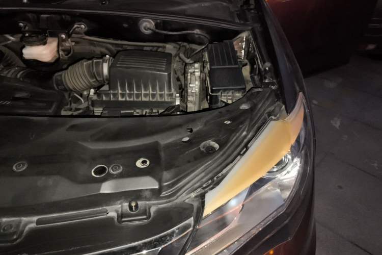 Used BYD S7 2015 2.0T Upgraded Automatic Flagship Version Engine Bay Left