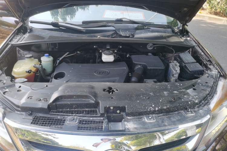 Used BYD S7 2015 1.5T Upgraded Manual Luxury Model Engine Bay