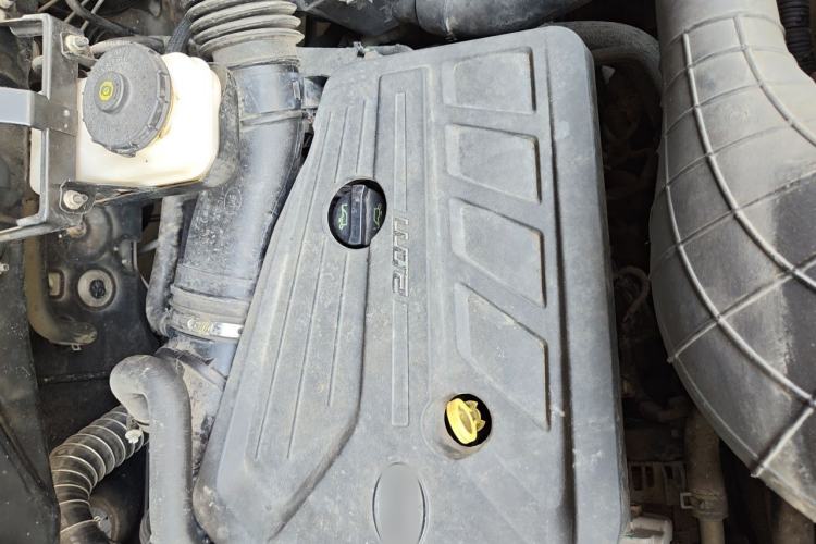 Used BYD S7 2015 2.0T Automatic Flagship Edition Engine Bay
